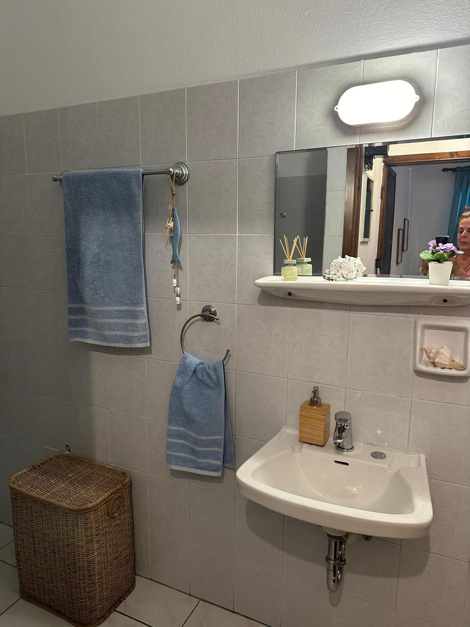 Eratous Seaside House Apartman Varnavas Kültér fotó